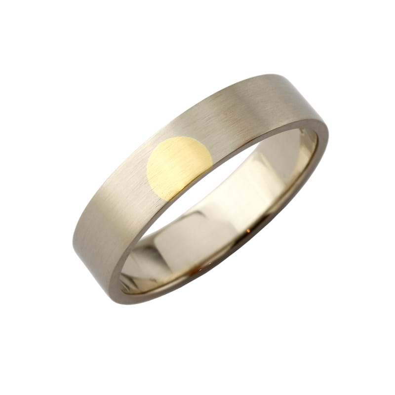 18ct white gold wedding band with 18ct yellow inlay